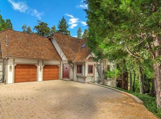27588 High Knoll Rd, Lake Arrowhead, CA 92352