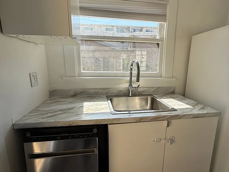 6028 Eleanor Ave #6028 — Photo 1