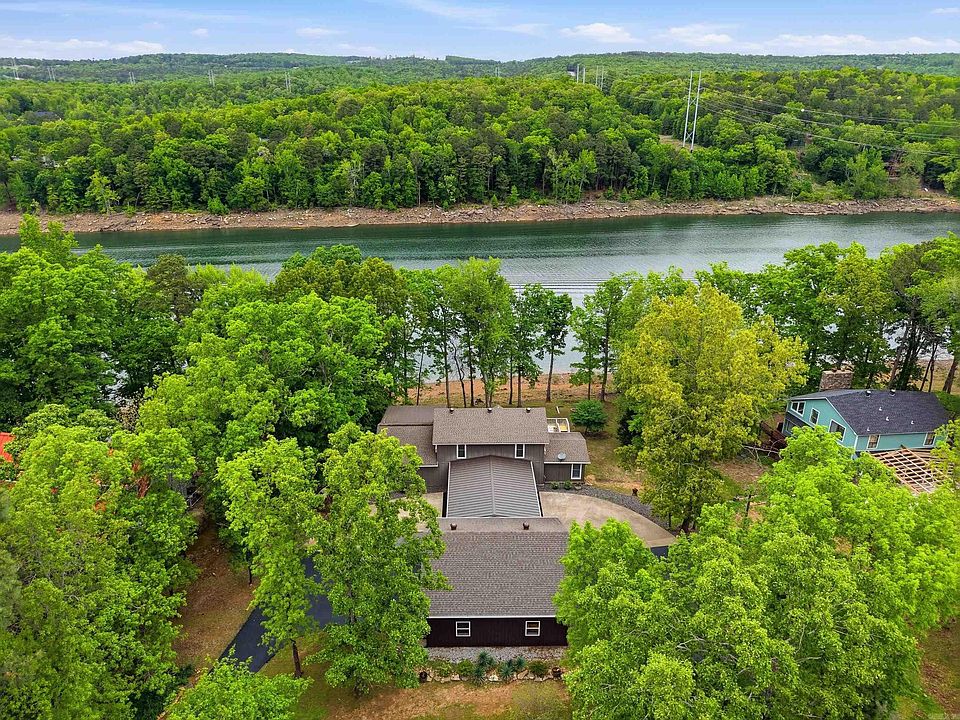 1st image of 124 Sylvan Shores Dr