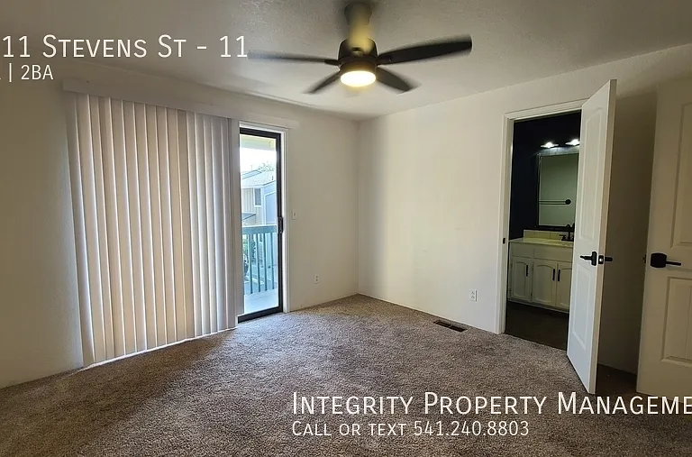 1111 Stevens St #11 — Photo 14