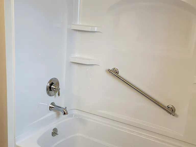 26 Bert Rd — Photo 11