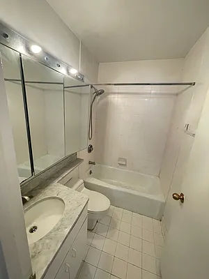 Rented by YKLL LLC | media 17