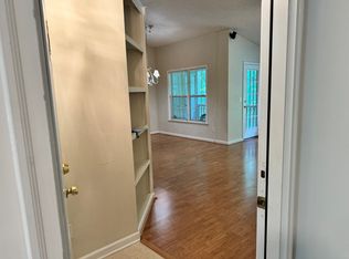 433 Ivy Glen Dr, Winston Salem, NC 27127