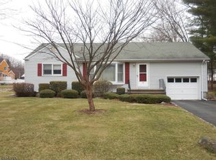 9 Ashwood Ave, Randolph, NJ 07869