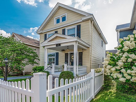 3rd image of 3419 Shady Ln
