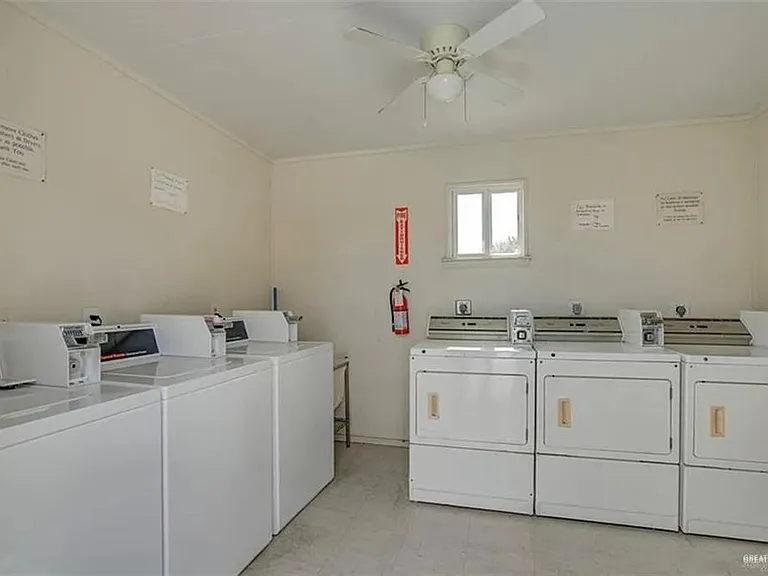 2125 Kerria Ave #10 — Photo 12