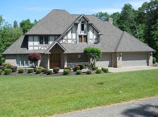 57 Heather Dr, Moundsville, WV 26041