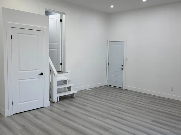 161 Kenilworth Ave N, Hamilton, ON L8H 4R9