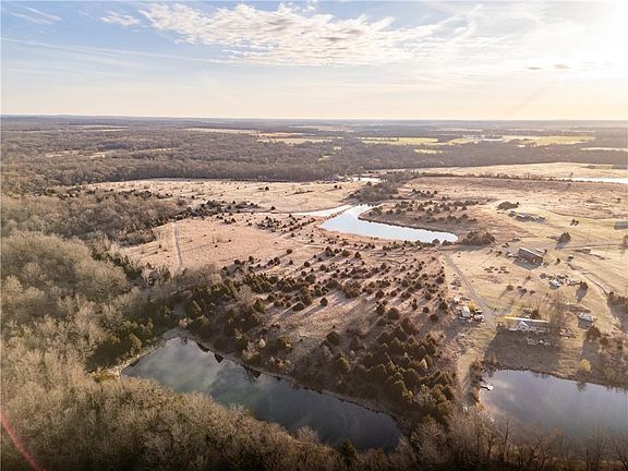 3rd image of Trianon Rd