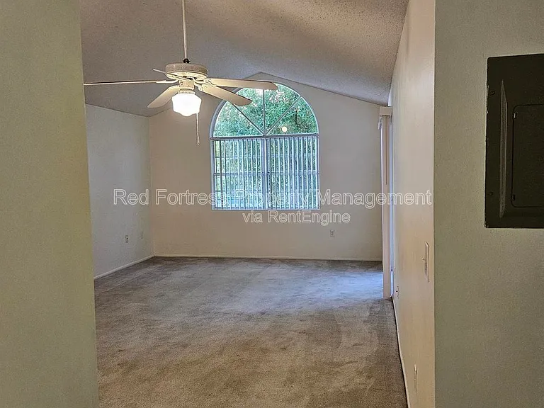 3419 Winkler Ave #516 — Photo 4