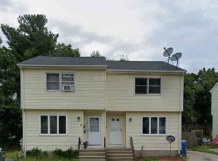 17 Hunniford St, Manchester, CT 06040