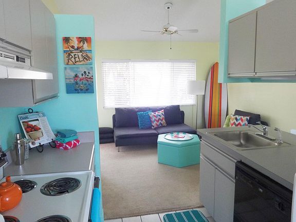 Kitchen/Living Room View