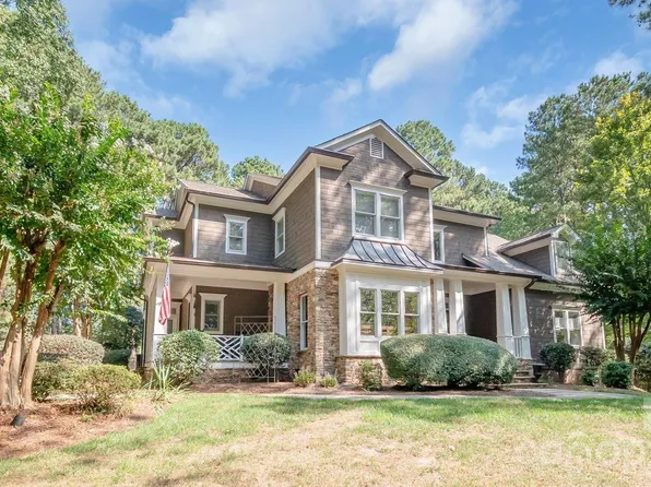 121 Seabury Dr, Mooresville, NC 28117