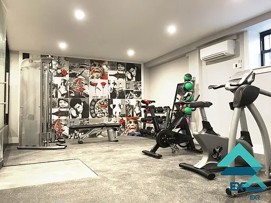 Rented by EXR | media 79