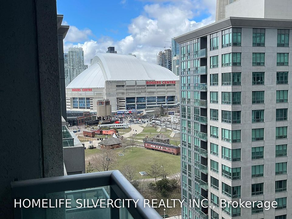 1st image of 19 Grand Trunk Cres #1703