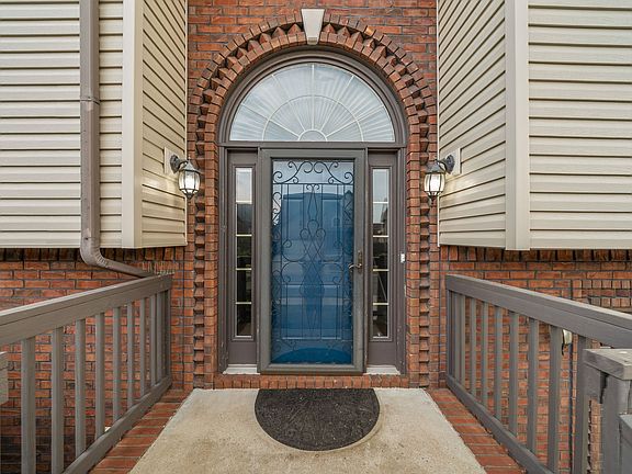 3rd image of 1458 Cobra Ln