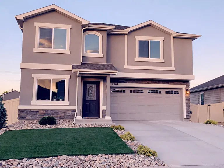 7567 Benecia Dr — Photo 2