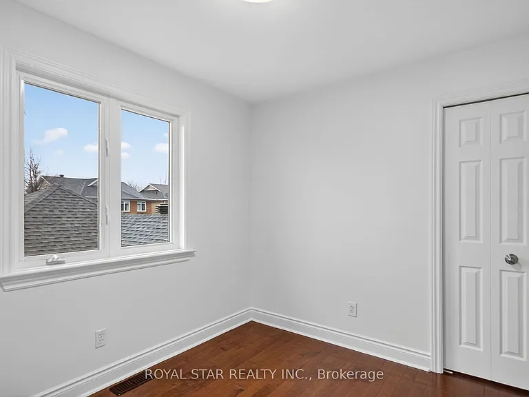 1448 Queensdale Ave — Photo 30