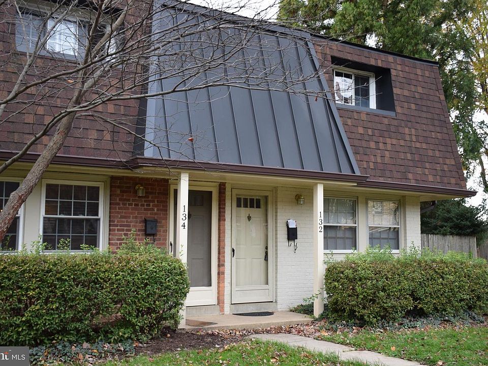 1st image of 132 S Virginia Ave #25