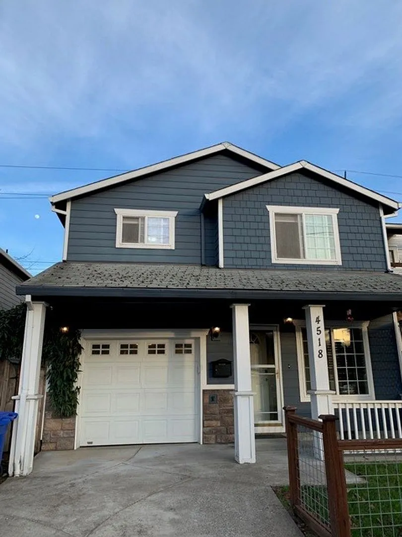 Charming SE Portland 3-Bedroom Home with Granite Kitchen, Gas Range, Garage & Private Yard — Photo 1