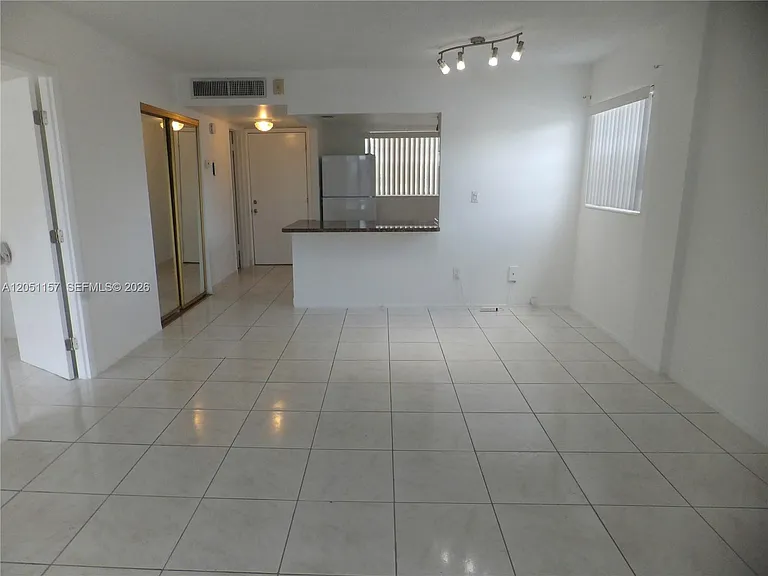 16410 Miami Dr #209 — Photo 4