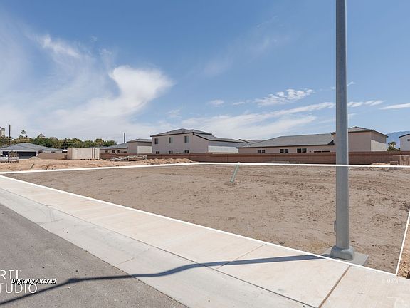 5th image of 306 Patricia Ln