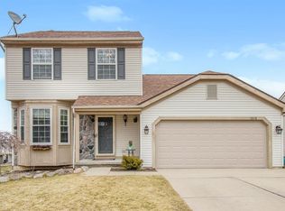 1618 Newgate Ln, Howell, MI 48843