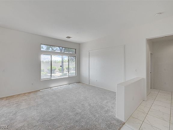 5th image of 10515 Mission Lakes Ave