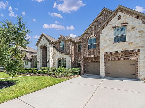 2nd image of 16904 W Caramel Apple Trl