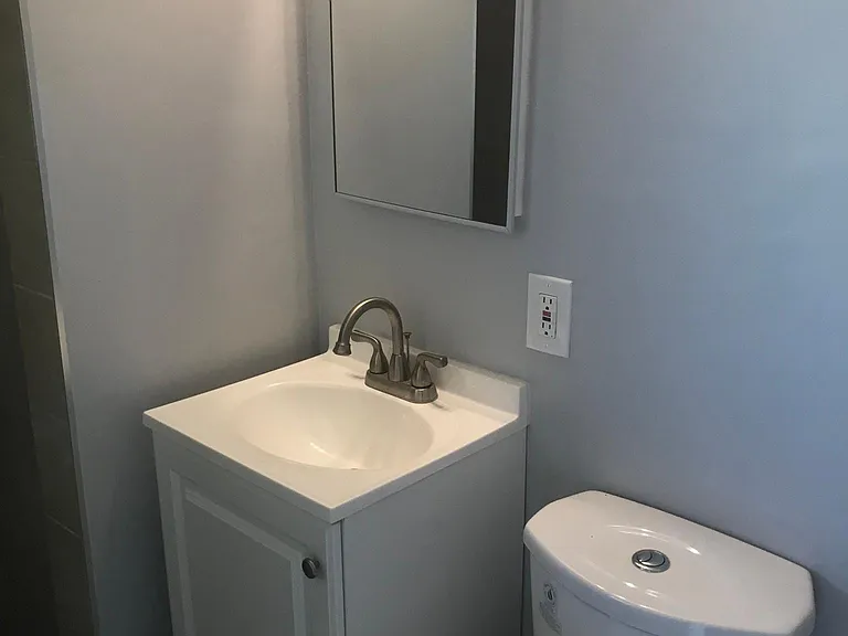 20620 Kenwood Ave — Photo 6