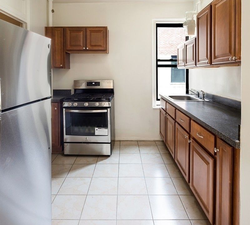 1st image of 227 Haven Ave APT 2B