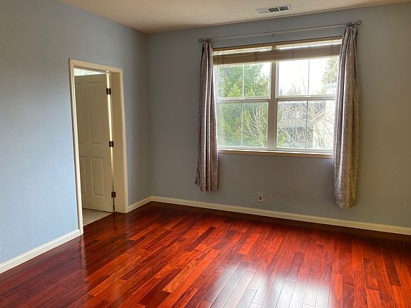 4th image of 168 Montelena Ct