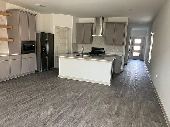 4th image of 12819 Heddington Grove Ln