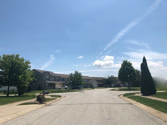 3rd image of 3910 Bressingham Dr