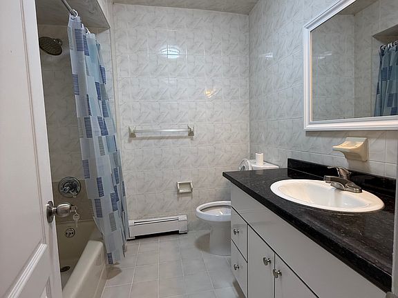 2nd image of 148 Bay 25 St #3