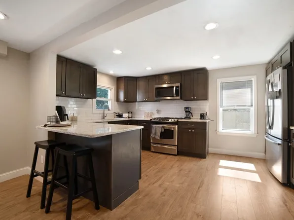 7 Baker Ave, Weymouth, MA 02188