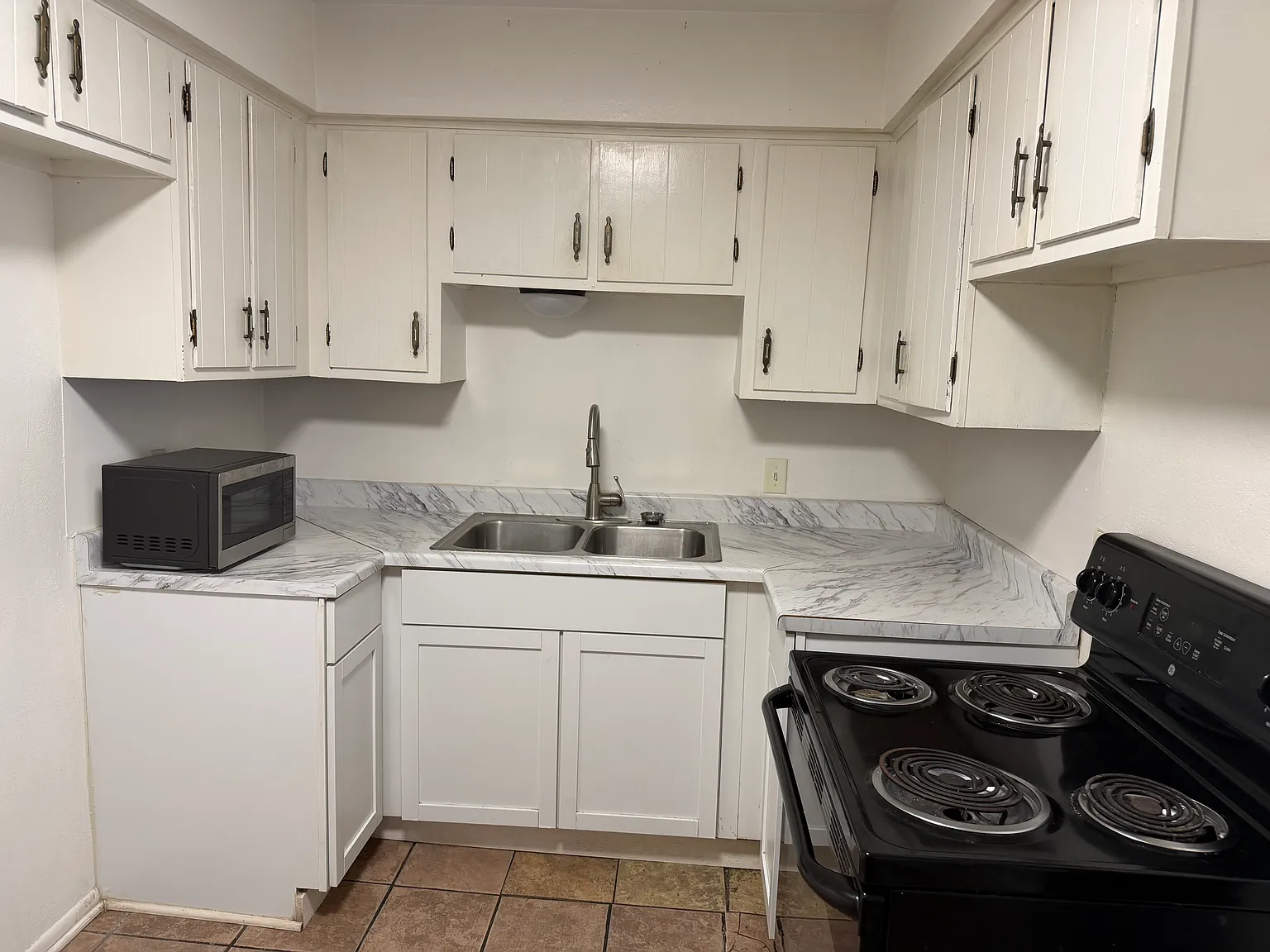 1 bed, 550 sqft, $700 — Photo 3