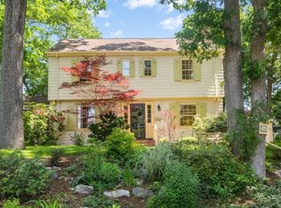 14 Hillcrest Cir, Newton, MA 02468