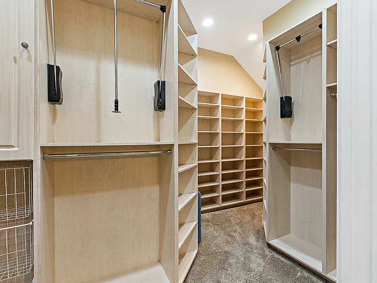 1435 Osprey Ave — Photo 17