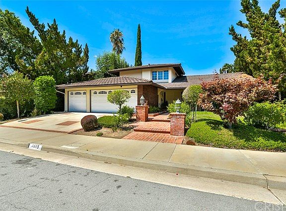 2nd image of 4445 Henley Ct