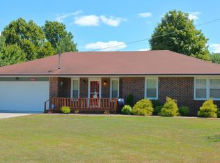 3240 N Greenview Pl, Springfield, MO 65803