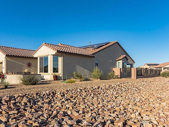 4th image of 1006 N Grand Canyon Dr