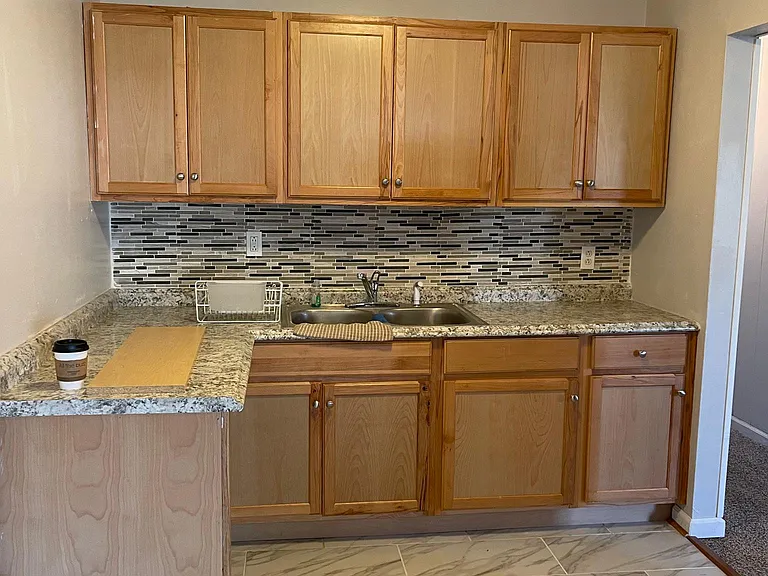 622 Jefferies Ave — Photo 4