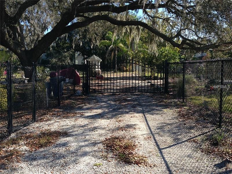 1st image of 1 Lawn St