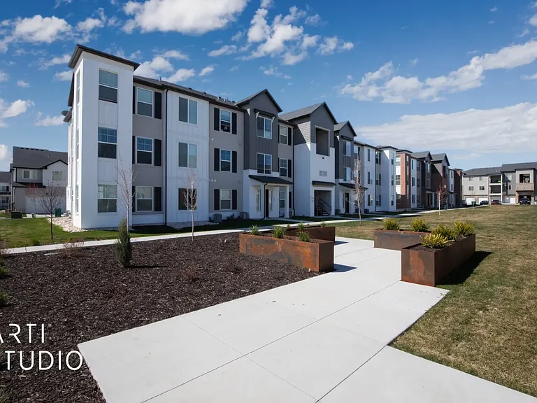 3722 W 1440 N #F302 — Photo 21