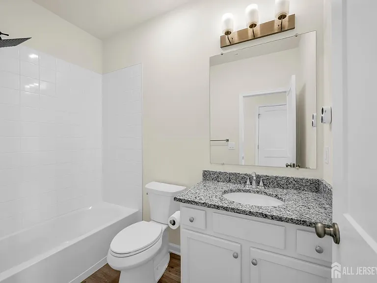 228 Park Ln — Photo 16