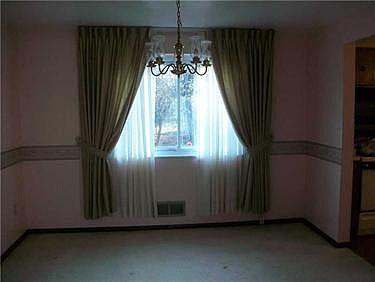 4th image of 7067 Lawrence Dr