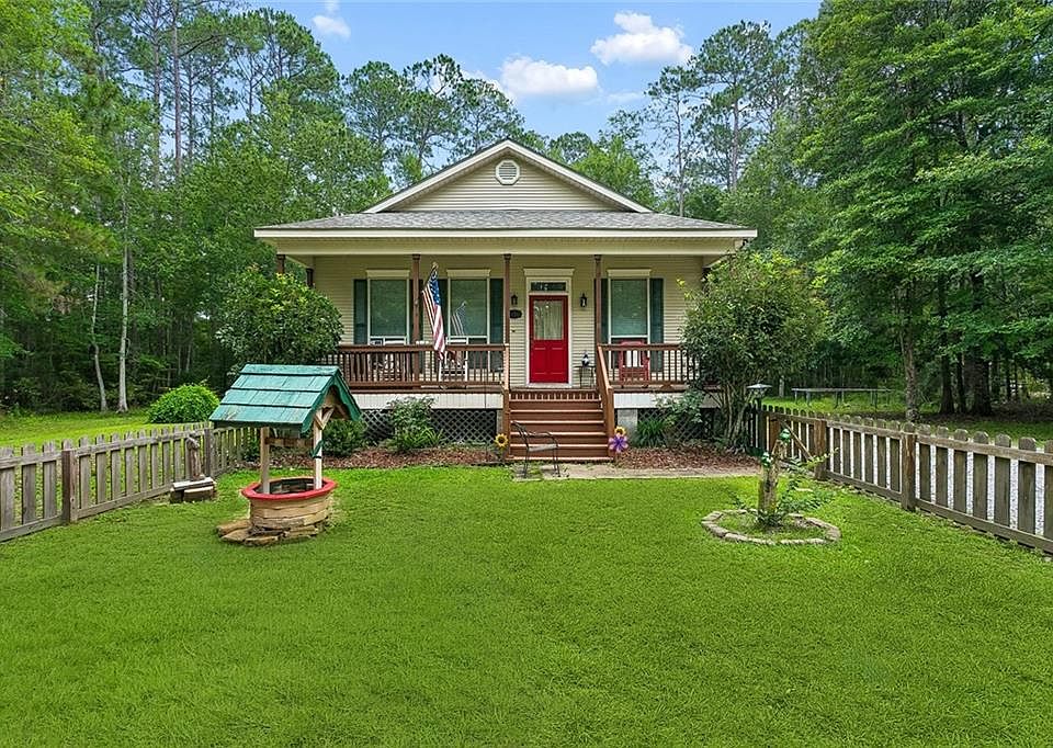 1st image of 68382 Abney Dr