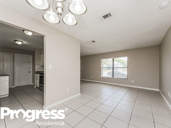 5th image of 605 Madrid Dr