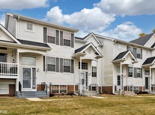 17437 Teton Ct, Lockport, IL 60441
